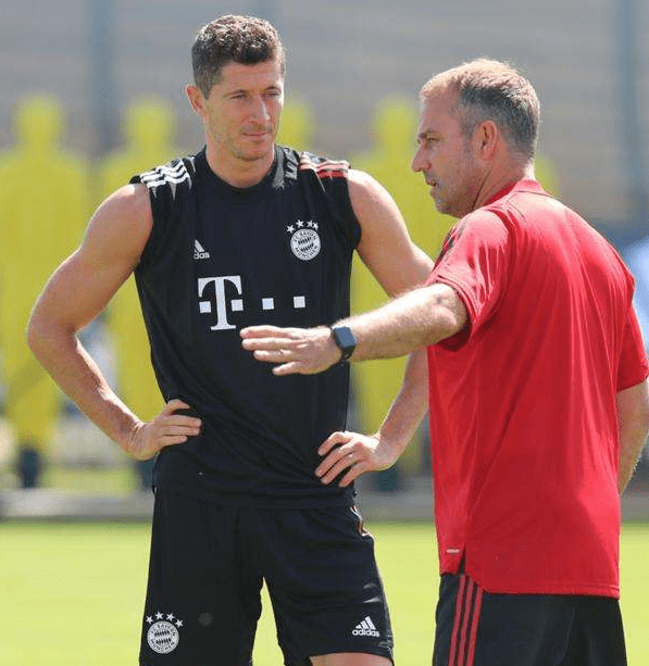  弗里克续约拜仁冲击四冠王伟业  